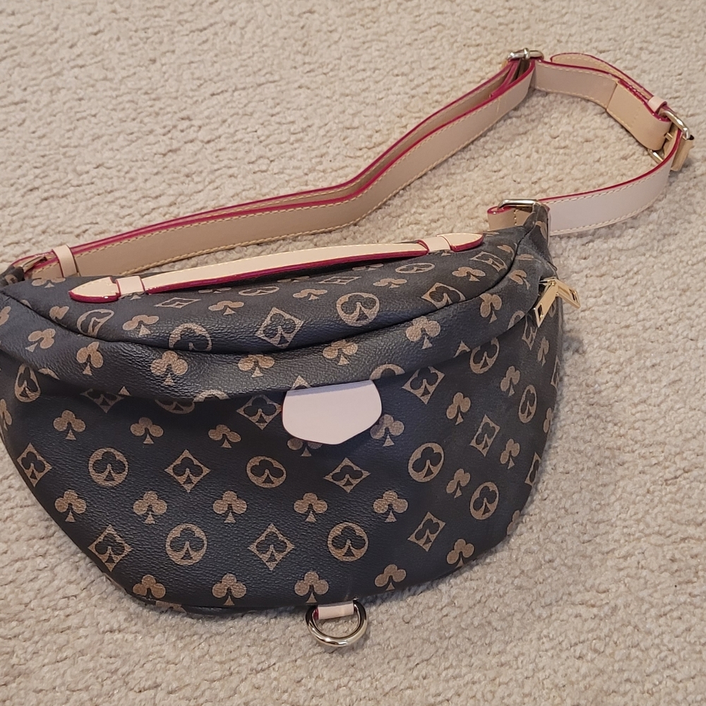 Crossbody/purse